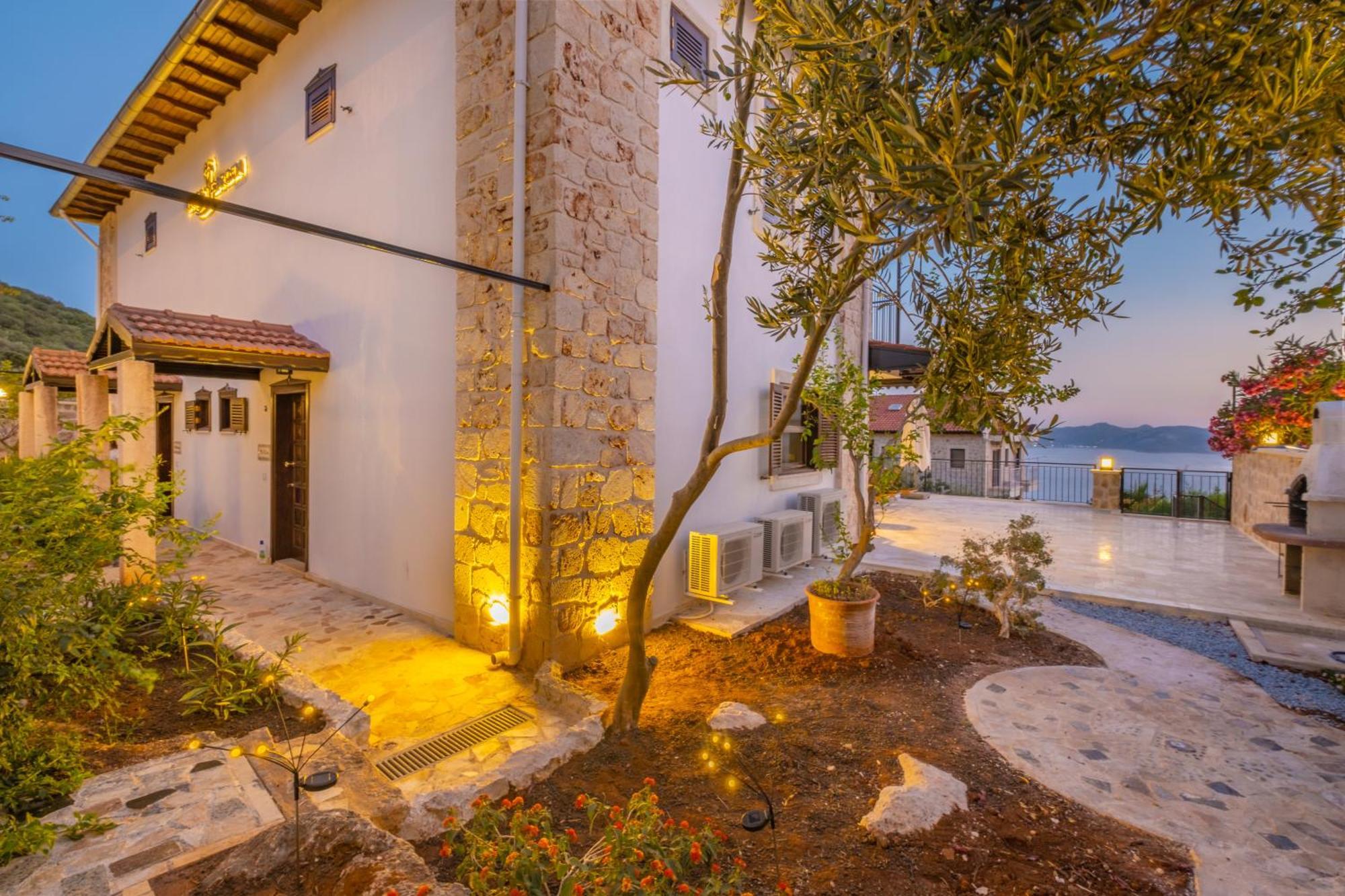 White Garden Villas Kaş Eksteriør billede